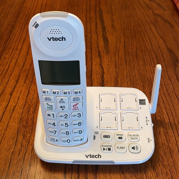 Vtech cordless senior phone set - Picture 2 of 5